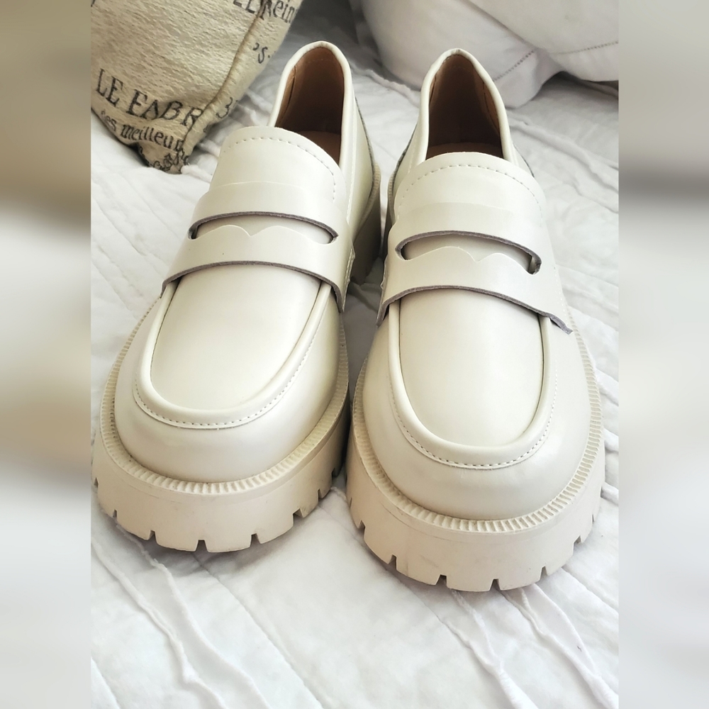 EUC, USED ONCE, CREAM LOAFERS